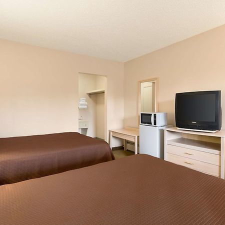 Thriftlodge Calgary North Eksteriør billede